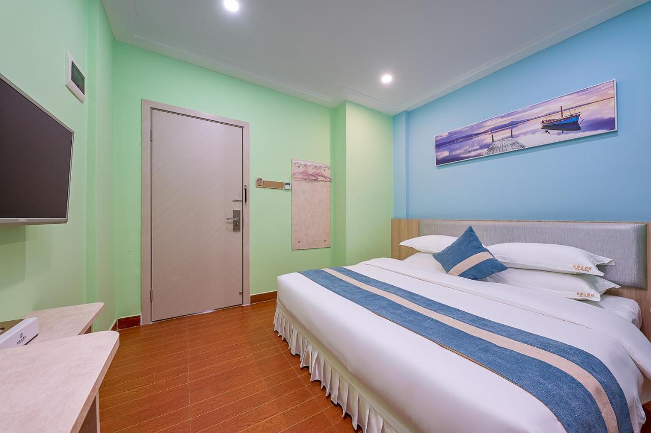 Frida Hotels Guangzhou Baiyun International Airport Екстериор снимка